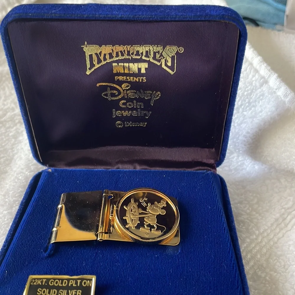 Disney Steamboat Willy Disney Money clip 22K gold plate/solid silver NWT Perfect